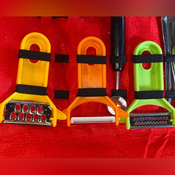 MCM Vintage 23 Piece Garnish Set w/ Case - Picture 5 of 13